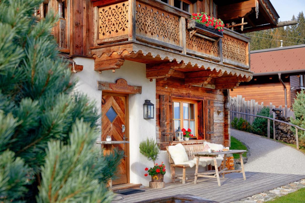 Almdorf Flachau - Luxus Hüttenurlaub Exterior foto