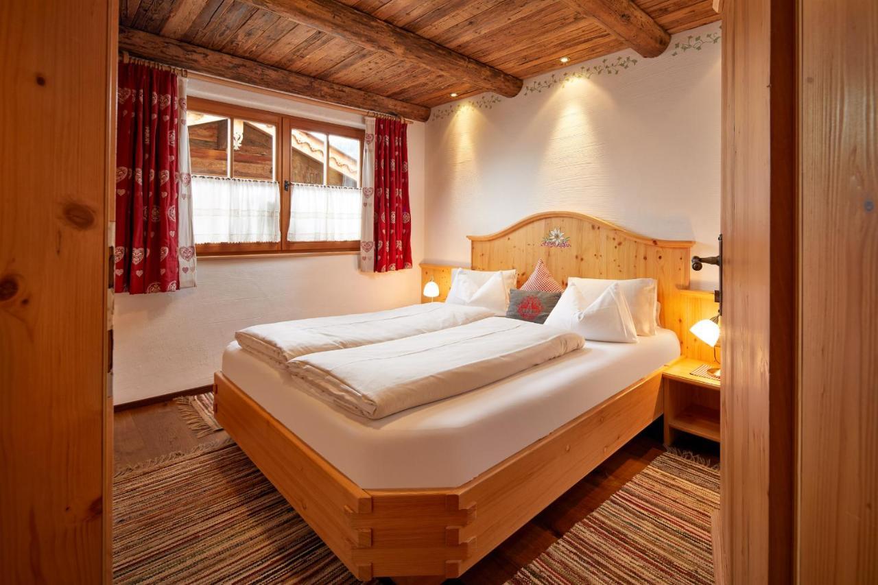 Almdorf Flachau - Luxus Hüttenurlaub Exterior foto